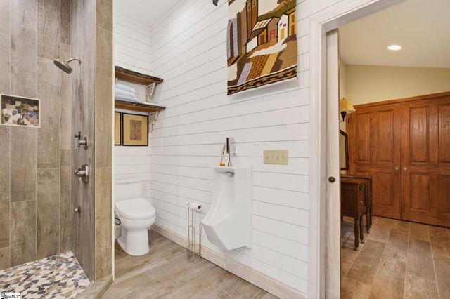 364 Old Highway 25, Travelers Rest, SC 29690