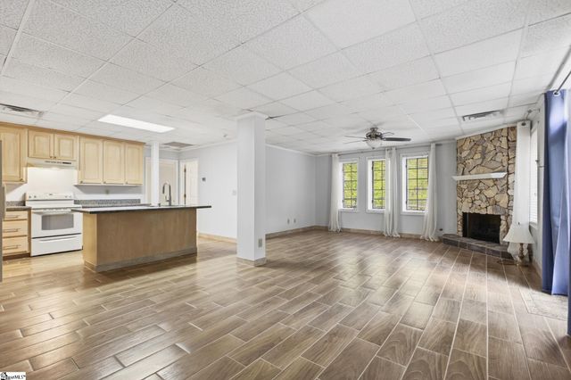 364 Old Highway 25, Travelers Rest, SC 29690