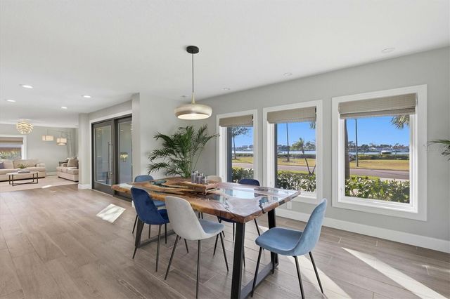 670 SUNSET DRIVE S, St Petersburg, FL 33707