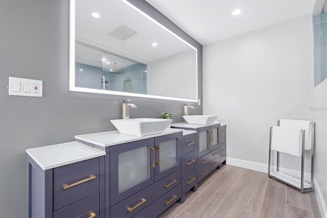 670 SUNSET DRIVE S, St Petersburg, FL 33707