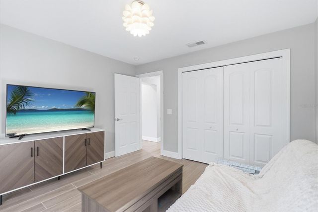 670 SUNSET DRIVE S, St Petersburg, FL 33707