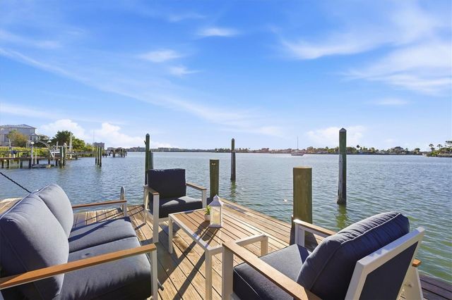 670 SUNSET DRIVE S, St Petersburg, FL 33707