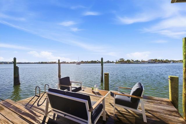 670 SUNSET DRIVE S, St Petersburg, FL 33707