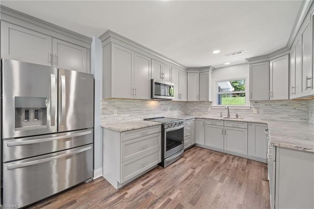 114 Cedardale Lane, King, NC 27021