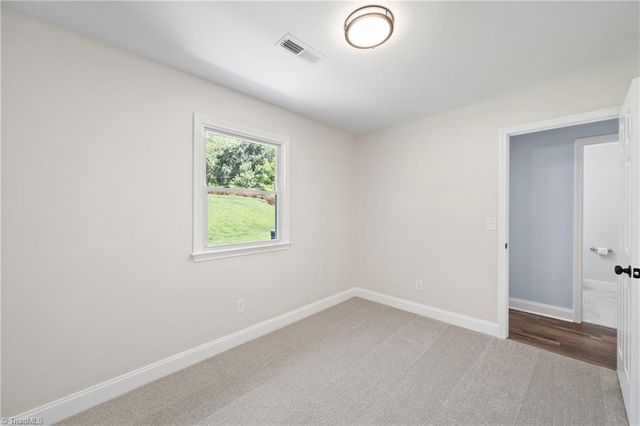 114 Cedardale Lane, King, NC 27021