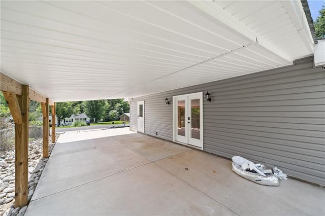 114 Cedardale Lane, King, NC 27021
