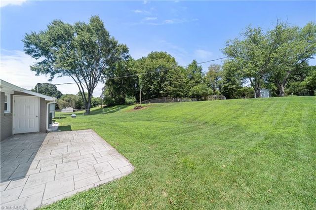 114 Cedardale Lane, King, NC 27021