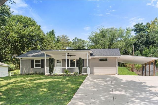 114 Cedardale Lane, King, NC 27021