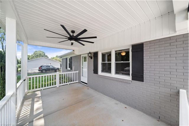 114 Cedardale Lane, King, NC 27021