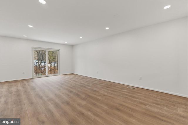 1710 TYVALE CT, Vienna, VA 22182