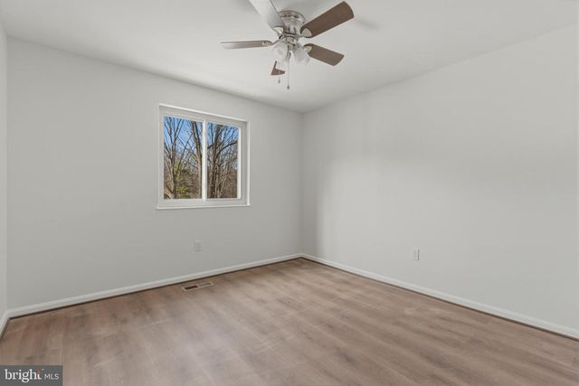 1710 TYVALE CT, Vienna, VA 22182