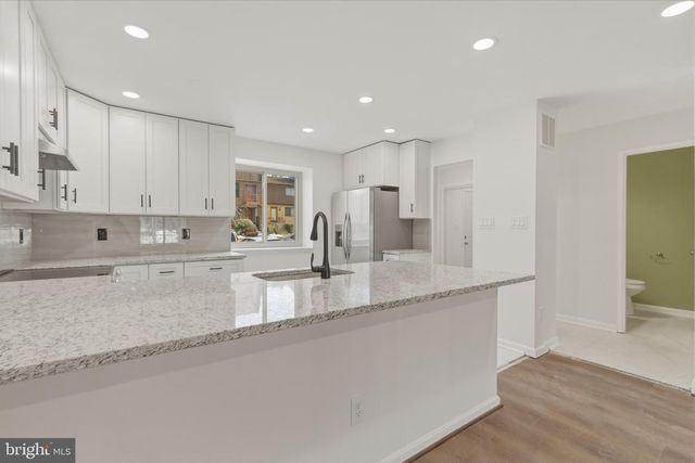 1710 TYVALE CT, Vienna, VA 22182