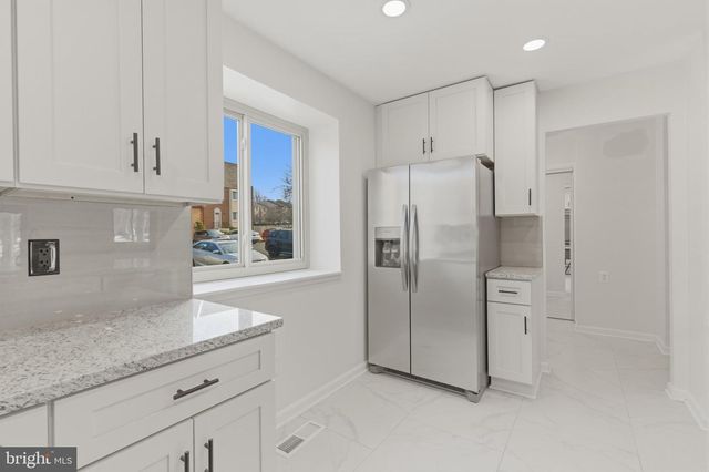 1710 TYVALE CT, Vienna, VA 22182