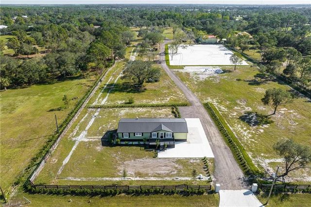 17700 Pronghorn ST, Alva, FL 33920