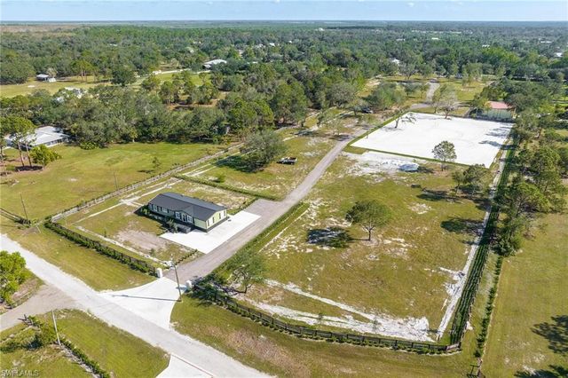 17700 Pronghorn ST, Alva, FL 33920