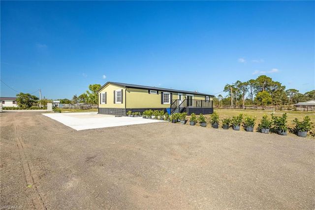 17700 Pronghorn ST, Alva, FL 33920