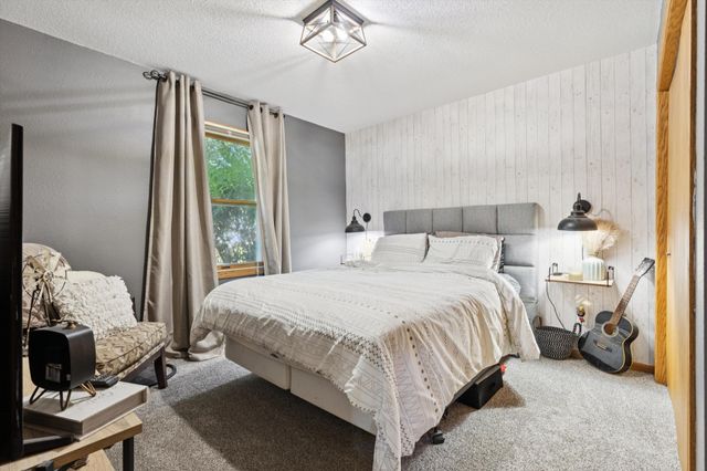 609 E Welco Drive, Montgomery, MN 56069