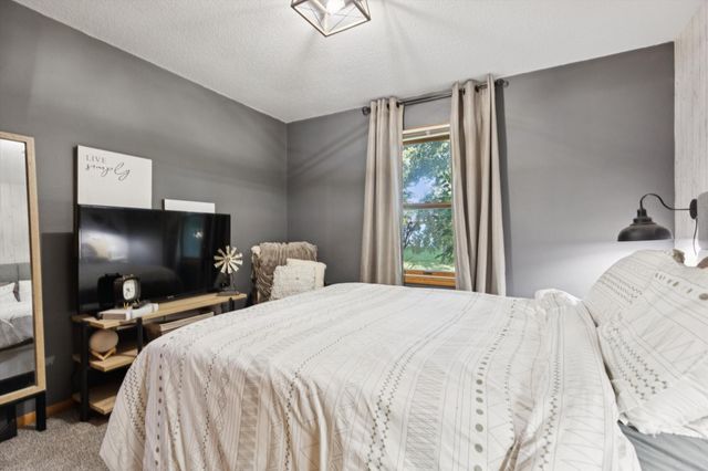 609 E Welco Drive, Montgomery, MN 56069