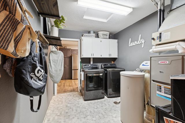 609 E Welco Drive, Montgomery, MN 56069