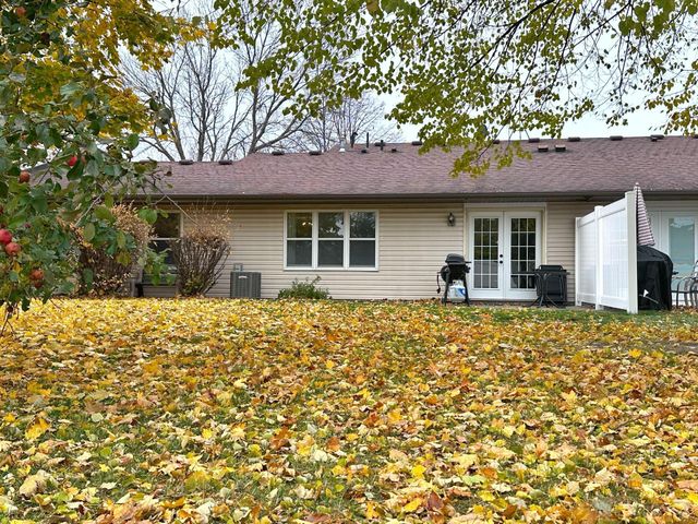 609 E Welco Drive, Montgomery, MN 56069
