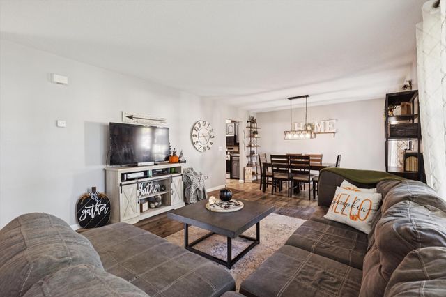 609 E Welco Drive, Montgomery, MN 56069