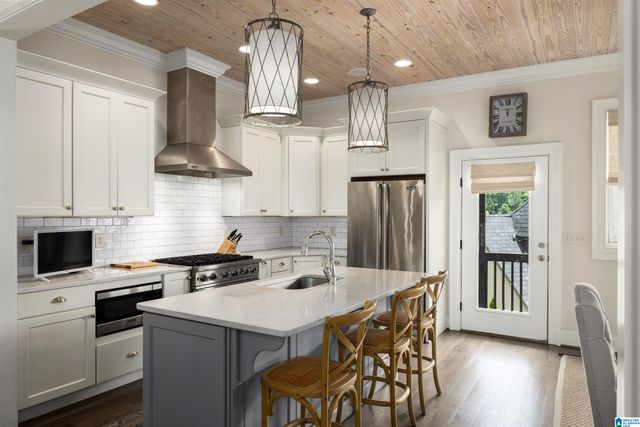 204 CALTON LANE, Birmingham, AL 35213