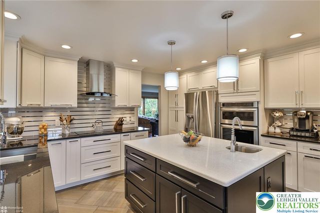 2821 Center Street, Bethlehem City, PA 18017