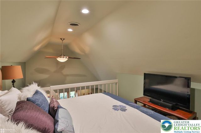 2821 Center Street, Bethlehem City, PA 18017