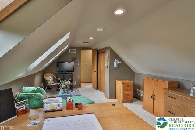 2821 Center Street, Bethlehem City, PA 18017