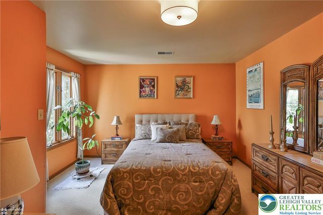 2821 Center Street, Bethlehem City, PA 18017