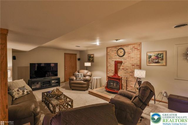 2821 Center Street, Bethlehem City, PA 18017