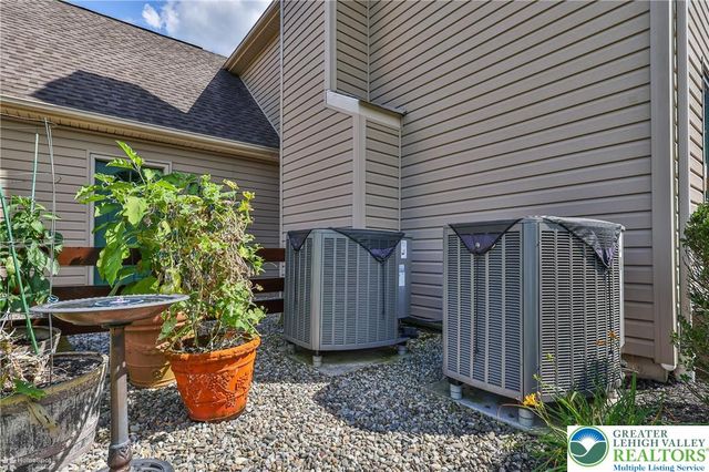 2821 Center Street, Bethlehem City, PA 18017