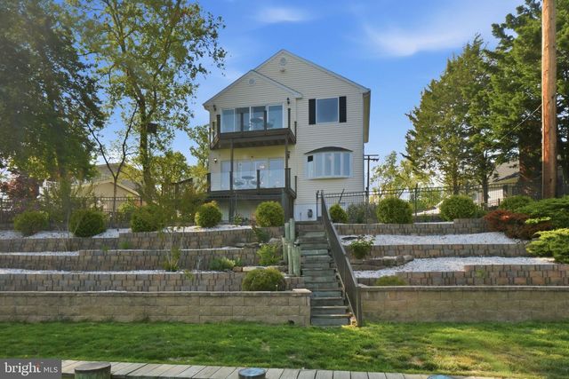 426 RIVERSIDE DR, Pasadena, MD 21122