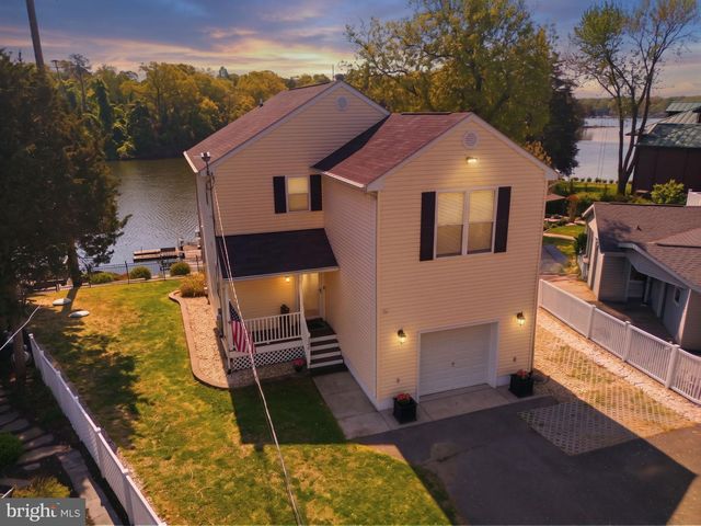 426 RIVERSIDE DR, Pasadena, MD 21122