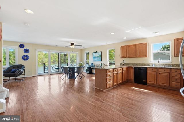 426 RIVERSIDE DR, Pasadena, MD 21122