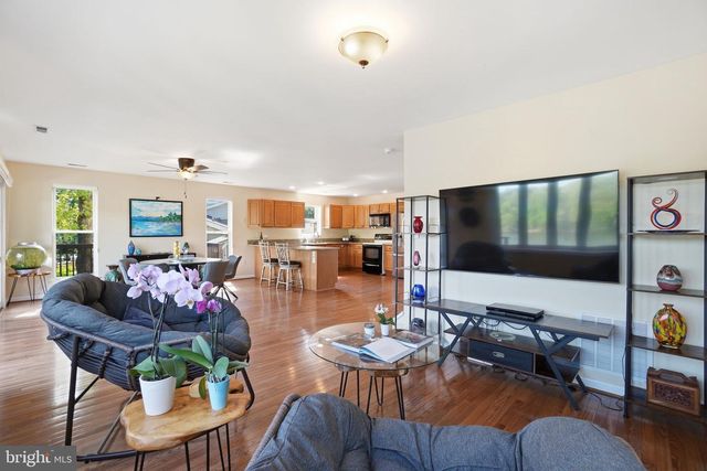 426 RIVERSIDE DR, Pasadena, MD 21122