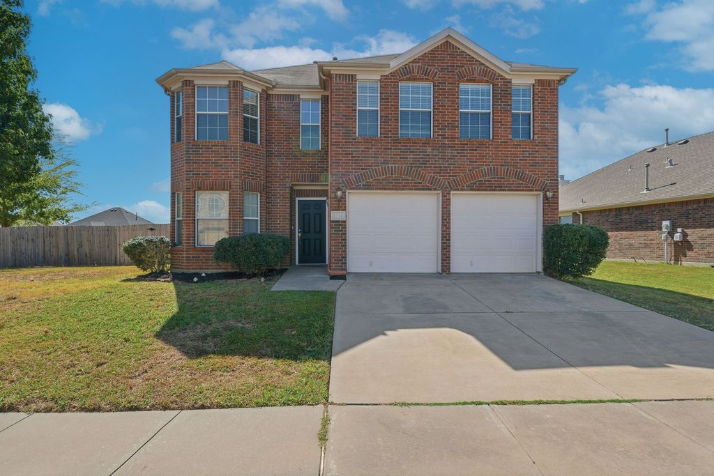1210 Mule Deer Drive, Arlington, TX 76002