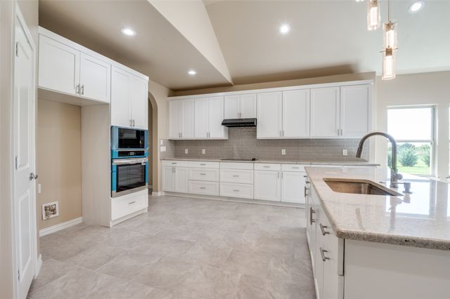 760 Alysa Lane, Waxahachie, TX 75167