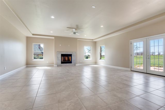 760 Alysa Lane, Waxahachie, TX 75167