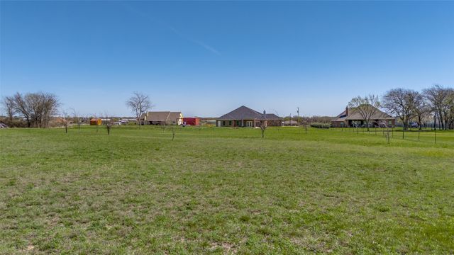 760 Alysa Lane, Waxahachie, TX 75167