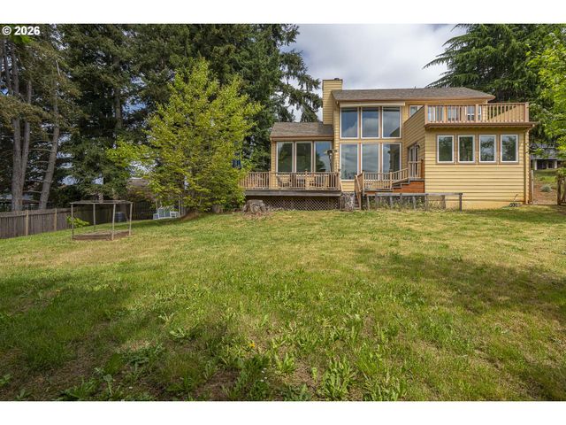 2380 EMMETT Dr Nw, Salem, OR 97304