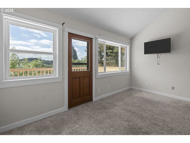 2380 EMMETT Dr Nw, Salem, OR 97304