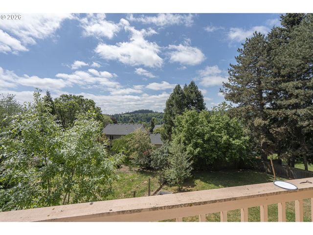 2380 EMMETT Dr Nw, Salem, OR 97304