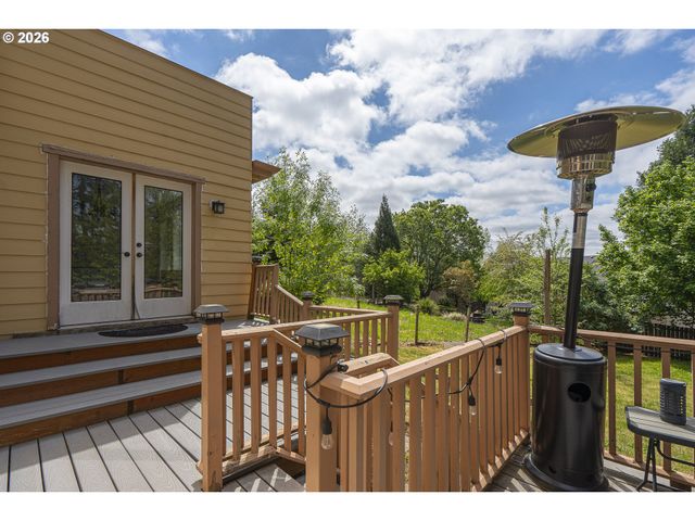 2380 EMMETT Dr Nw, Salem, OR 97304