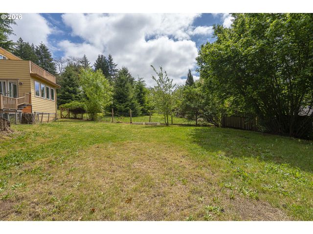 2380 EMMETT Dr Nw, Salem, OR 97304