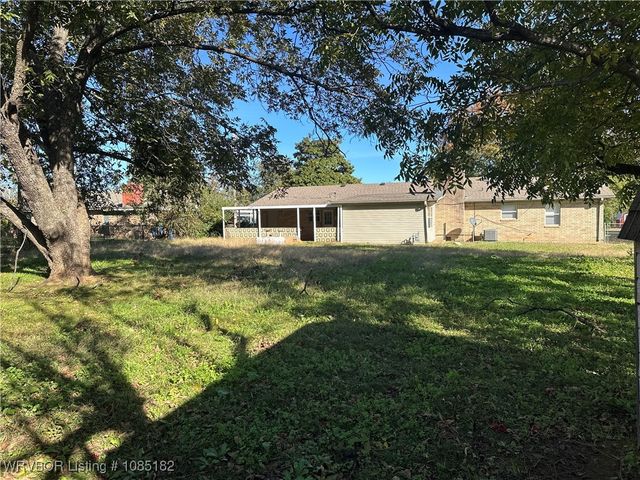 104 Craigway Street, Poteau, OK 74953