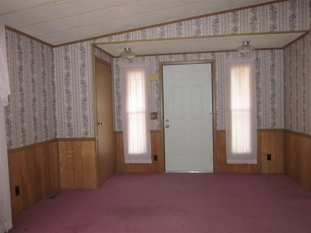 52484 N Point Drive, Mattawan, MI 49071