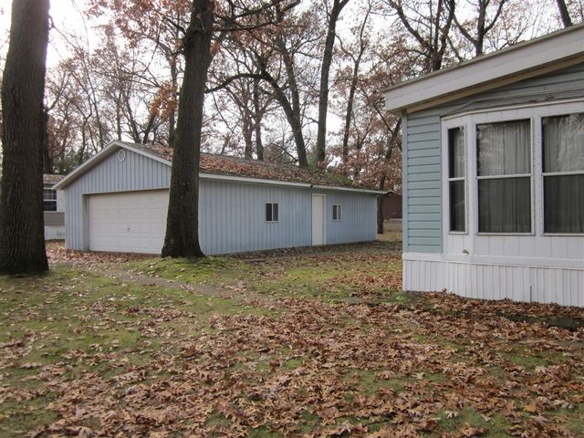 52484 N Point Drive, Mattawan, MI 49071