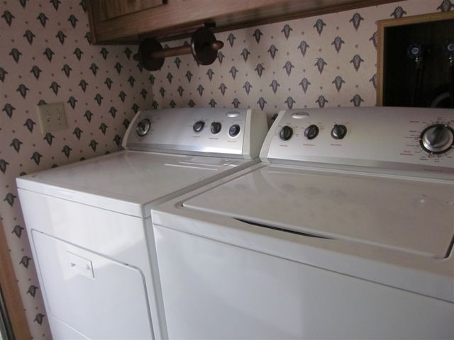 52484 N Point Drive, Mattawan, MI 49071