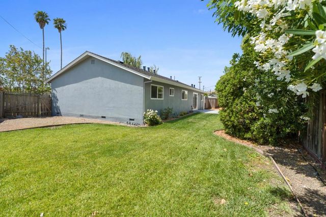 8633 Briarwood Lane, Dublin, CA 94568